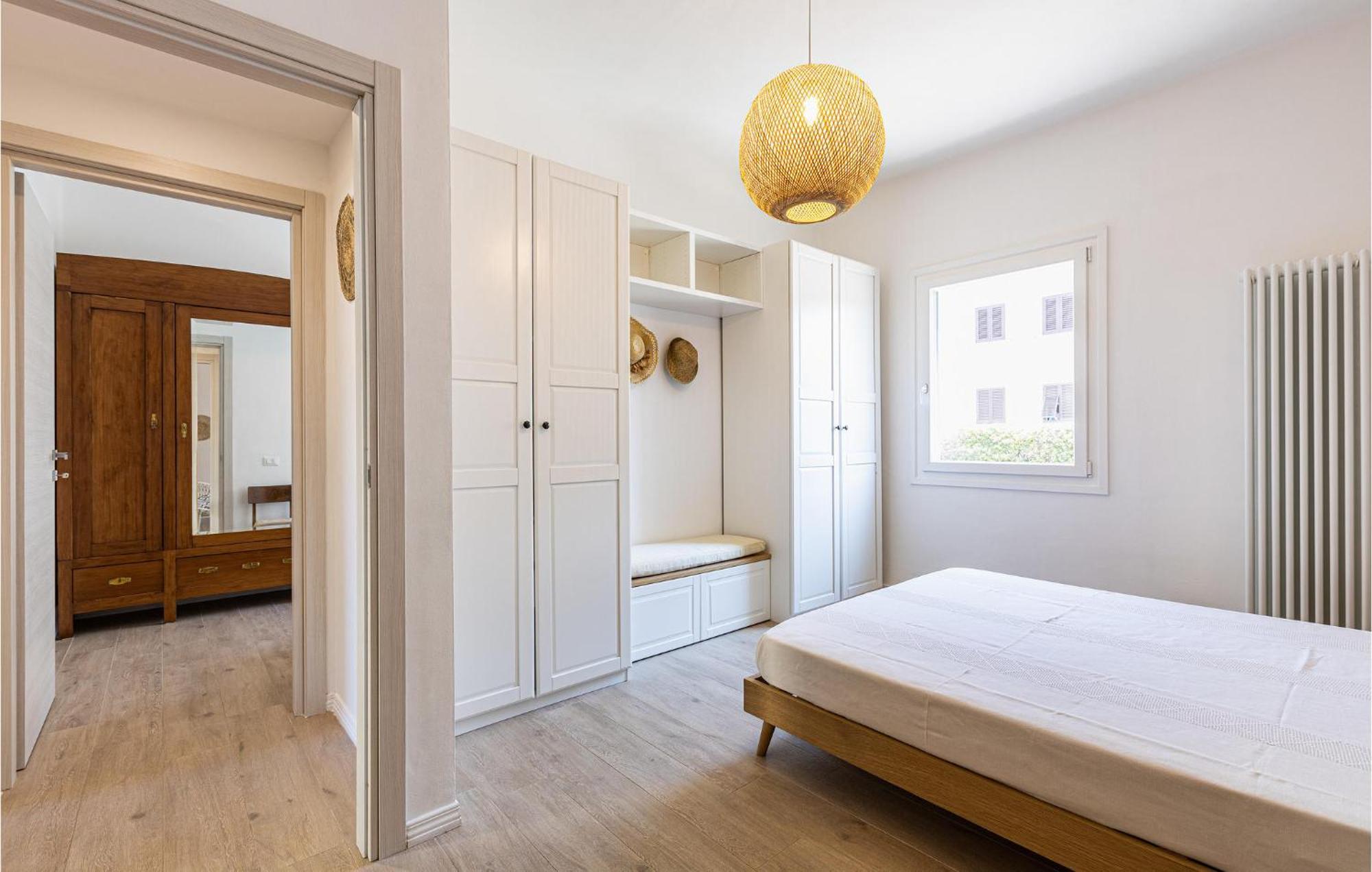 2 Bedroom Lovely Apartment In Rosignano Solvay Esterno foto