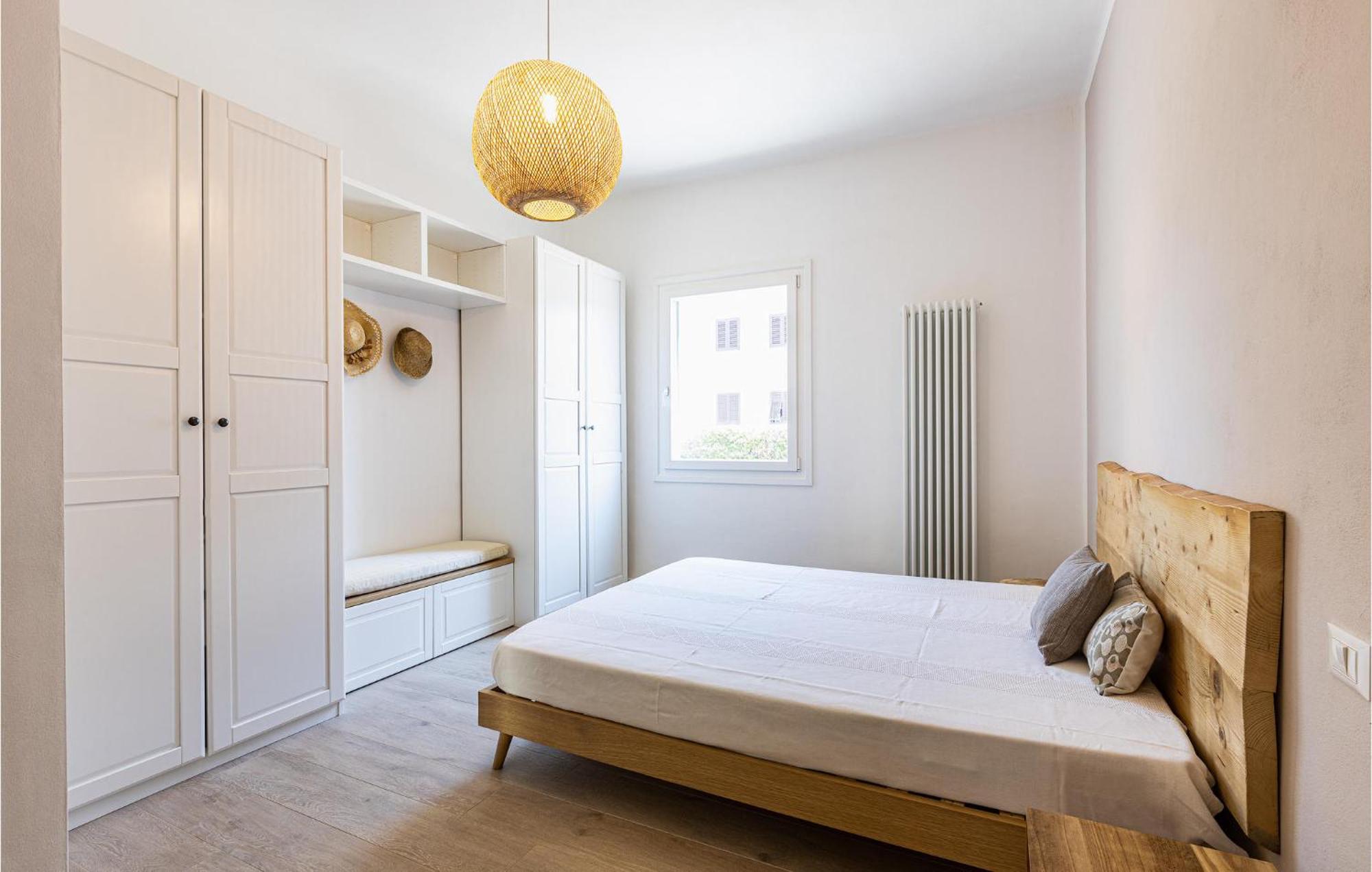 2 Bedroom Lovely Apartment In Rosignano Solvay Esterno foto